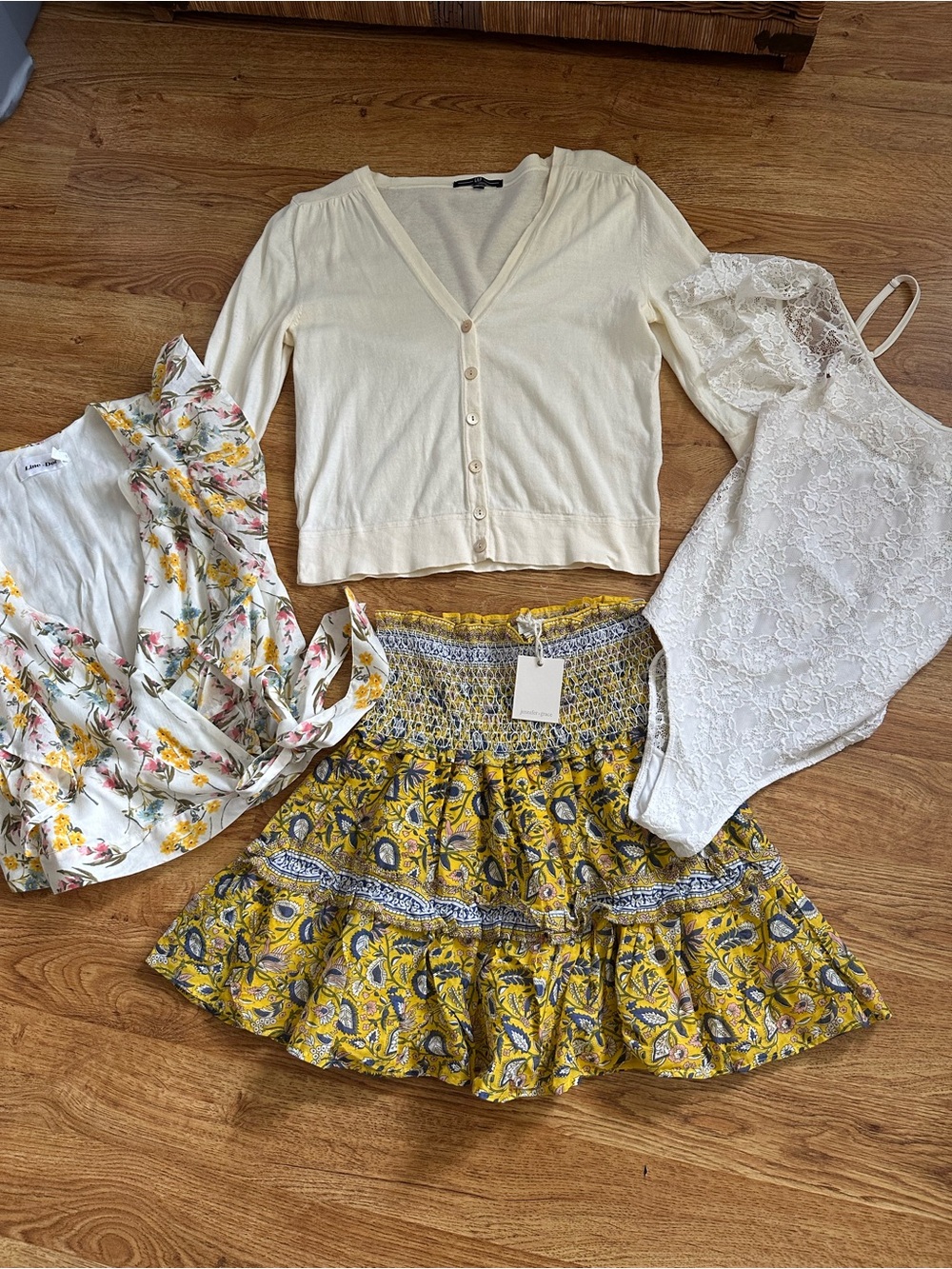 Women’s Size S Jennifer Grace, Blue Life, Gap, Line + Dot